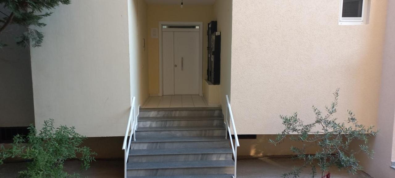 Nm - Classic Apartment Durrës Eksteriør bilde