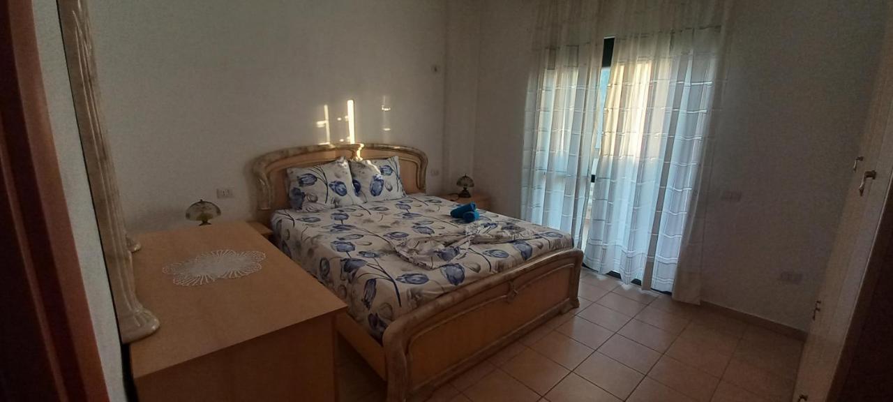 Nm - Classic Apartment Durrës Eksteriør bilde